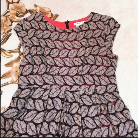 Esley Open Weave Knit Leaf Pattern Dress Size Medium - Picture 2 of 8